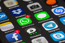 menggunakan aplikasi ecommerce - awanapps.com