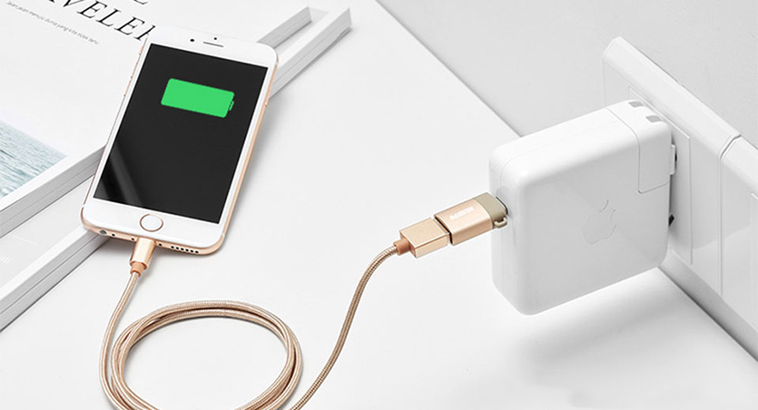 Ilustrasi charge iPhone bisa pakai USB-C. (Sumber: iphone.ru)