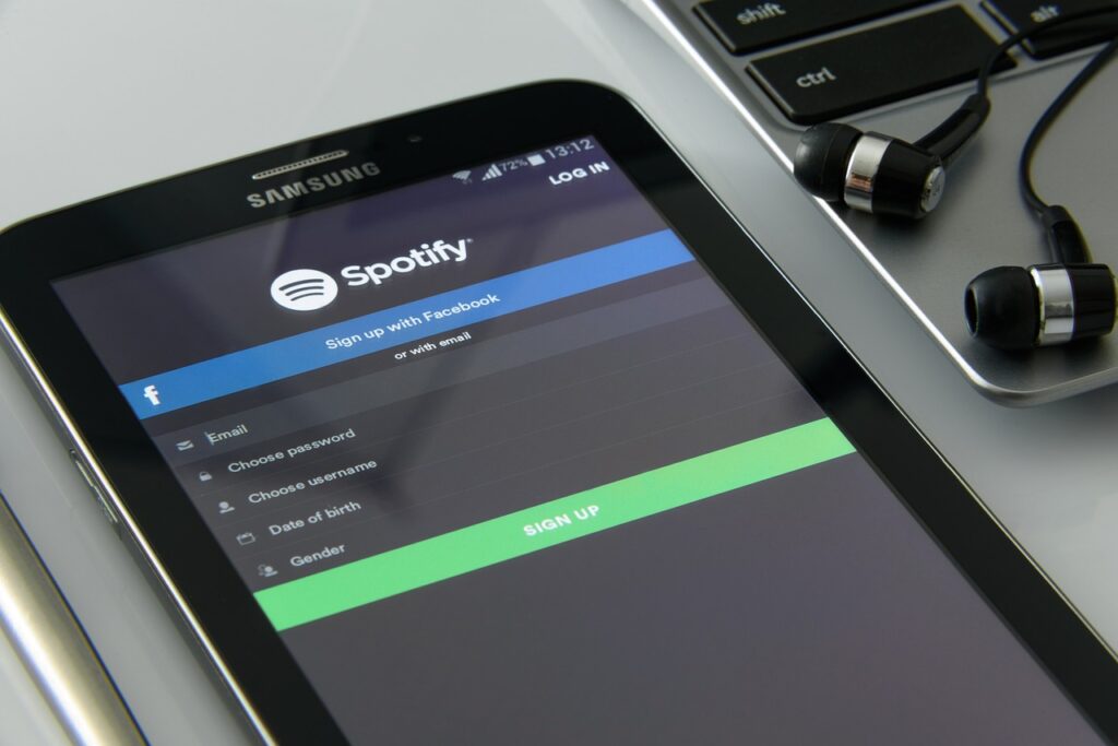 aplikasi streaming musik terbaik